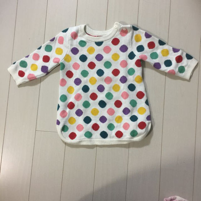 babyGAP(ベビーギャップ)のbabyGAP ベビーギャップ ドット柄 カラフル ニットワンピース 70 キッズ/ベビー/マタニティのベビー服(~85cm)(ワンピース)の商品写真