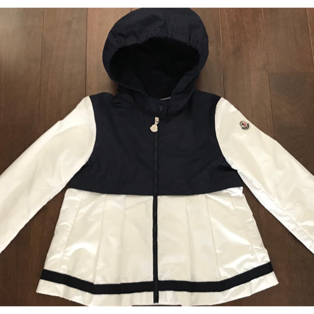 MONCLER - モンクレールキッズ♡アウター紺×白 116㎝の通販 by KELLY's shop｜モンクレールならラクマ