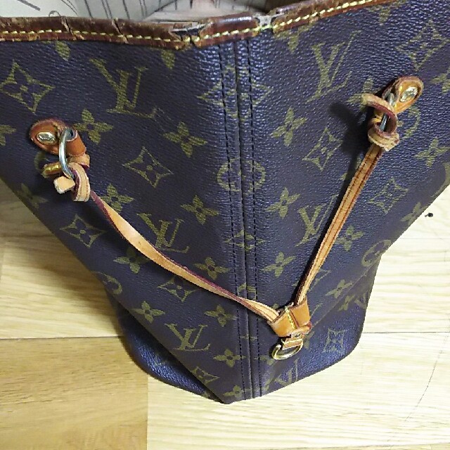 LOUIS VUITTON(ルイヴィトン)のネヴァーフルMM レディースのバッグ(トートバッグ)の商品写真