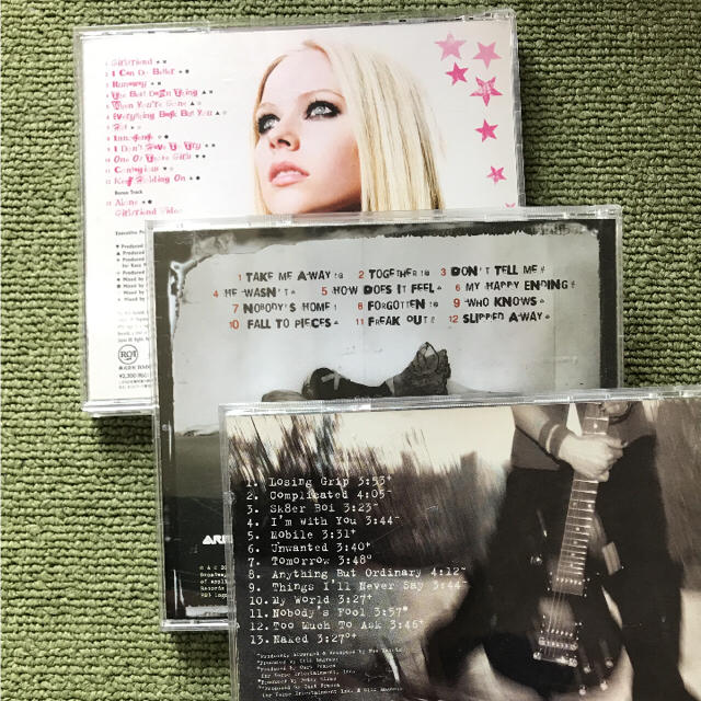 CD  : AVRIL LAVIGNE (3枚) エンタメ/ホビーのCD(ポップス/ロック(洋楽))の商品写真