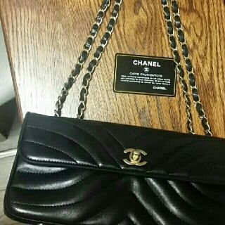 シャネル(CHANEL)の素敵💗  美品CHANEL　ショルダーバッグ　(ショルダーバッグ)