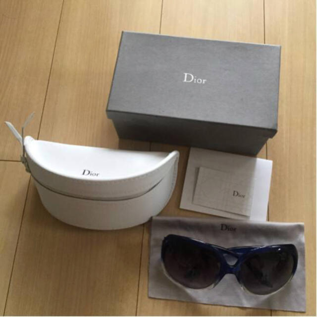新品未使用★Dior ディオールサングラス★ブルー ケース付★値下げ | フリマアプリ ラクマ