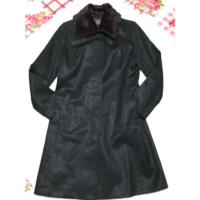 STRAWBERRY-FIELDS(ストロベリーフィールズ)のpcnc ストロベリーフィールズ トレンチコート 黒 ラビットファー 美品 レディースのジャケット/アウター(トレンチコート)の商品写真