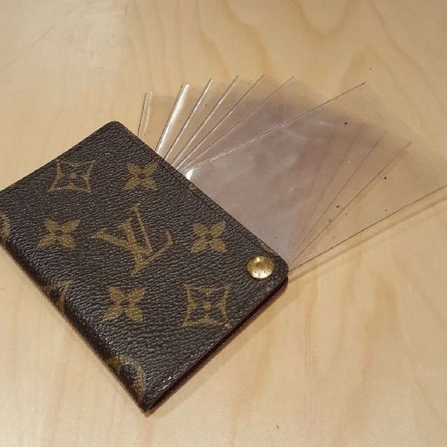 LOUIS VUITTON - ルイヴィトン モノグラム 廃盤入手困難カード LOUIS VUITTON - ルイヴィトン モノグラム 廃盤入手困難カード