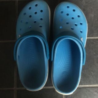 クロックス(crocs)のクロックス  ブルー 水色 青(サンダル)