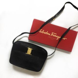 サルヴァトーレフェラガモ(Salvatore Ferragamo)の美品♡レア♡フェラガモ♡ヴァラ♡リザード♡ショルダーバッグ(ショルダーバッグ)