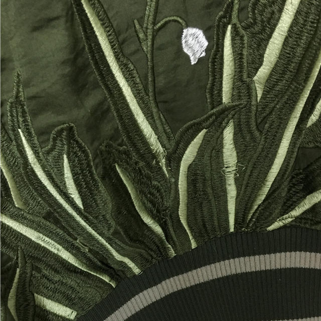 Ameri VINTAGE(アメリヴィンテージ)の【美品】ameri vintage 刺繍スカジャン レディースのジャケット/アウター(スカジャン)の商品写真
