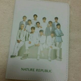 ネイチャーリパブリック(NATURE REPUBLIC)のEXO パスポートカバー(アイドルグッズ)