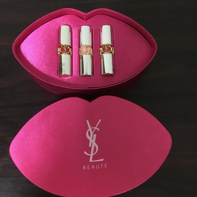 Yves Saint Laurent Beaute(イヴサンローランボーテ)のイヴサンローラン ヴォリュプテ ティントインバーム スペシャル セット コスメ/美容のベースメイク/化粧品(口紅)の商品写真