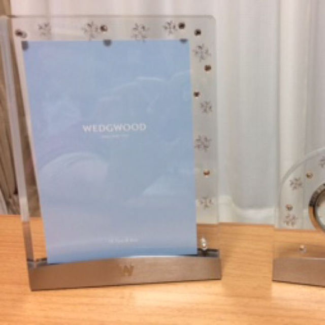 WEDGWOOD - ウェッジウッド 時計 写真立て プシュケ クリア WEDGWOOD - ウェッジウッド 時計 写真立て プシュケ クリア