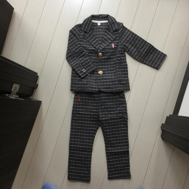 入園式 男の子 スーツ グレー チェック キッズ/ベビー/マタニティのキッズ服男の子用(90cm~)(ドレス/フォーマル)の商品写真