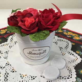 【 未使用 】LADONNA( ラドンナ )  アロマディフューザー 薔薇ブーケ(アロマディフューザー)