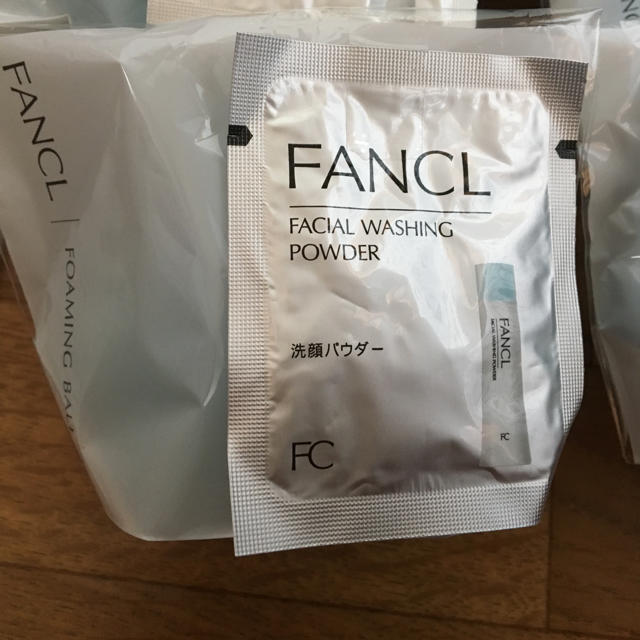 FANCL(ファンケル)のFANCL 試供品セット コスメ/美容のキット/セット(サンプル/トライアルキット)の商品写真