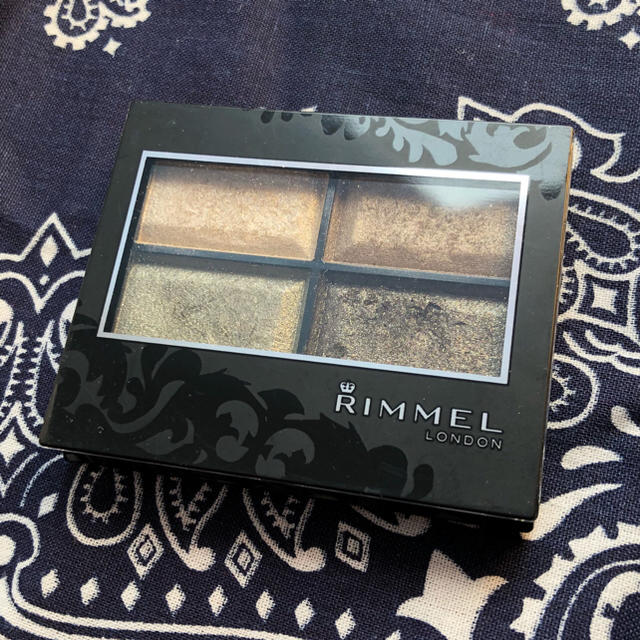 RIMMEL(リンメル)のカーキ系アイシャドウ コスメ/美容のベースメイク/化粧品(アイシャドウ)の商品写真