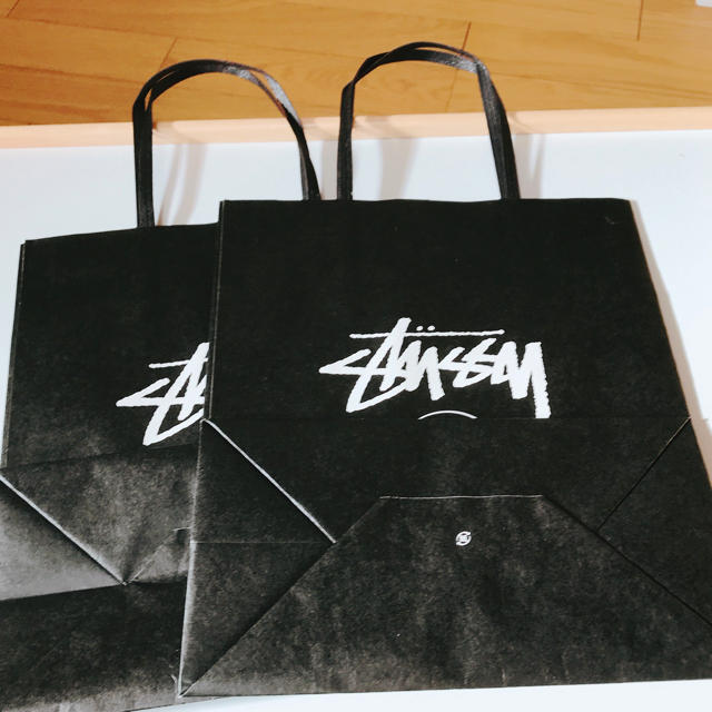 STUSSY(ステューシー)のTWICE98343965様専用  STUSSY ショッピングバッグ 1枚 レディースのバッグ(ショップ袋)の商品写真