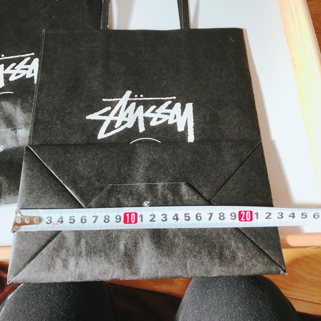 STUSSY(ステューシー)のTWICE98343965様専用  STUSSY ショッピングバッグ 1枚 レディースのバッグ(ショップ袋)の商品写真