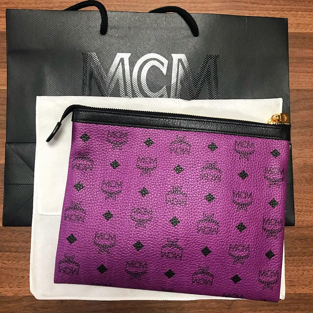 【現在セール中♡】MCM クラッチバッグ 紫