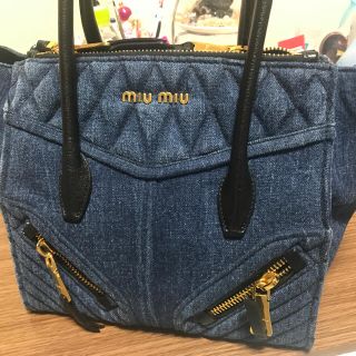 ミュウミュウ(miumiu)のmiumiu バック デニム(ハンドバッグ)