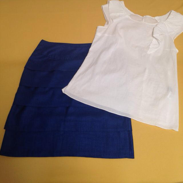 anySiS(エニィスィス)のブルーの段々スカート レディースのスカート(ひざ丈スカート)の商品写真