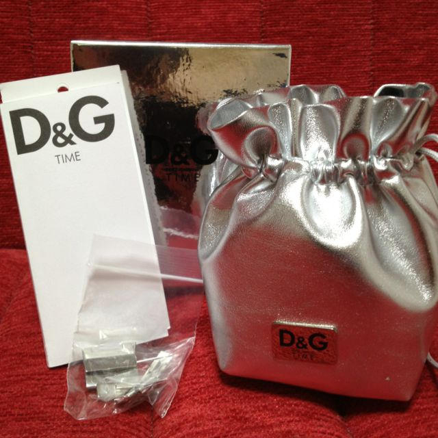 DOLCE&GABBANA(ドルチェアンドガッバーナ)の特価D&G時計 レディースのファッション小物(腕時計)の商品写真