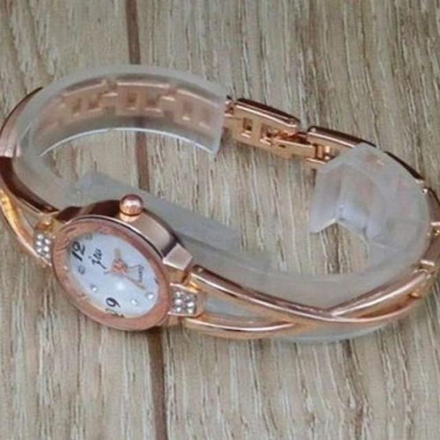 可愛い・おしゃれを手元に♡　ピンクゴールド腕時計【新品・送料無料】 レディースのファッション小物(腕時計)の商品写真