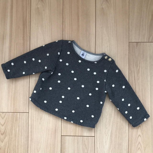 PETIT BATEAU(プチバトー)の★プチバトー★裏起毛 ドットプルオーバー★トップス 3a キッズ/ベビー/マタニティのキッズ服女の子用(90cm~)(Tシャツ/カットソー)の商品写真