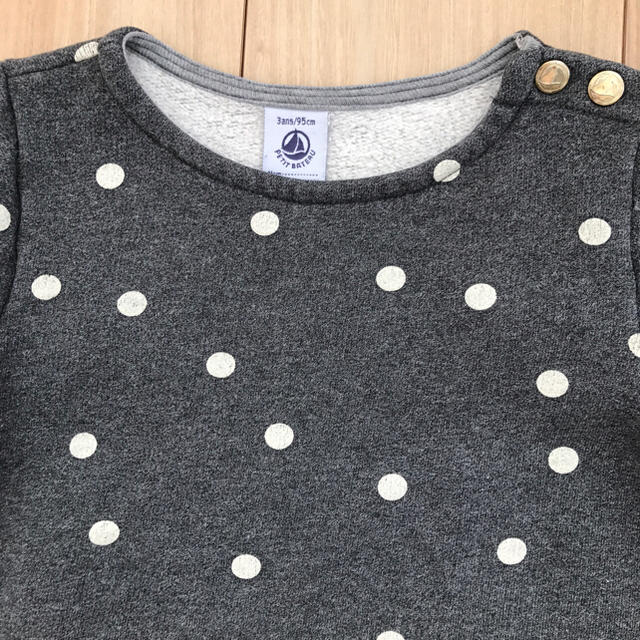 PETIT BATEAU(プチバトー)の★プチバトー★裏起毛 ドットプルオーバー★トップス 3a キッズ/ベビー/マタニティのキッズ服女の子用(90cm~)(Tシャツ/カットソー)の商品写真