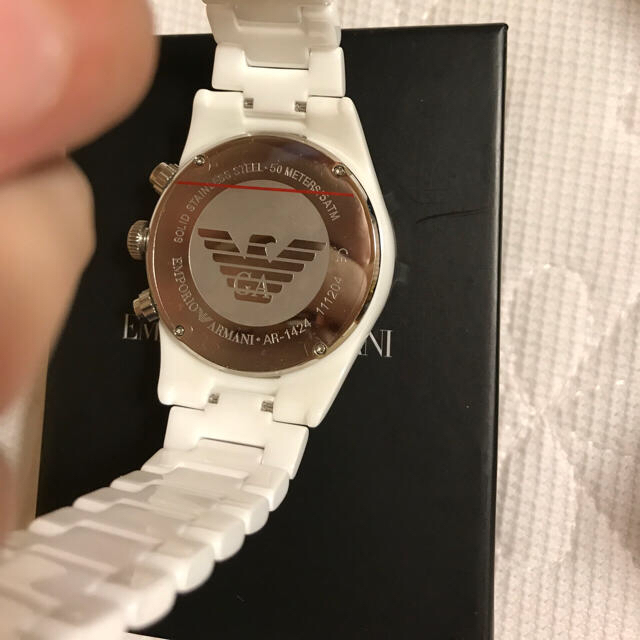 Emporio Armani(エンポリオアルマーニ)のエンポリオアルマーニ 腕時計 白色 レディースのファッション小物(腕時計)の商品写真