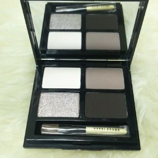 ボビイブラウン(BOBBI BROWN)のBOBBI BROWN アイシャドー 新品 未使用 限定(アイシャドウ)