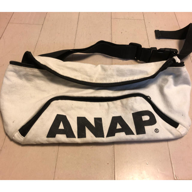 ANAP(アナップ)のあかさ様 専用  アナップ  ウエストバッグ レディースのバッグ(ボディバッグ/ウエストポーチ)の商品写真