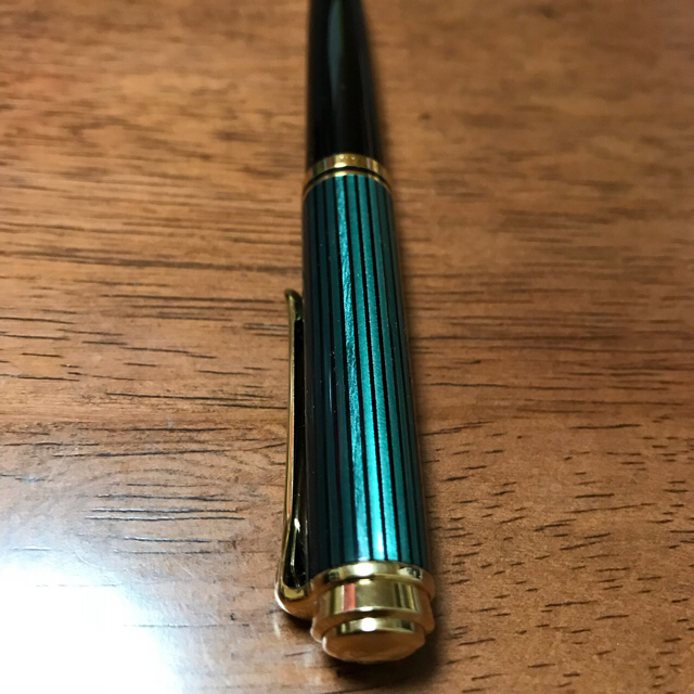 Pelikan(ペリカン)の【専用‼︎ 新品未使用‼︎定価32400円‼︎】ペリカン スーベレーン K800 インテリア/住まい/日用品の文房具(ペン/マーカー)の商品写真