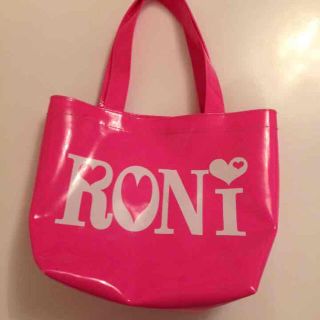 ロニィ(RONI)のRONI バッグ ピンクエナメル(その他)