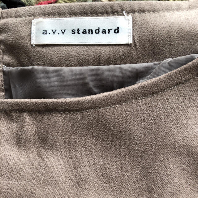 MICHEL KLEIN(ミッシェルクラン)のa.v.v standard バイカラー サックワンピース グレージュ&ネイビー レディースのワンピース(ひざ丈ワンピース)の商品写真