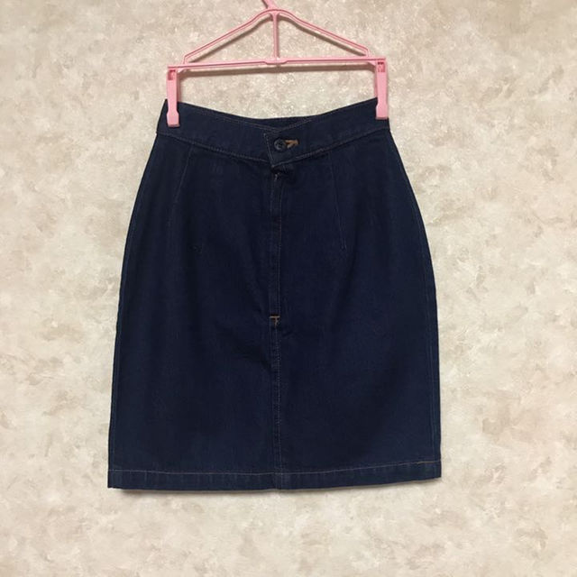 Trussardi(トラサルディ)のTRUSSARDI JEANS size36 レディースのスカート(ミニスカート)の商品写真