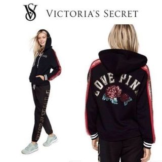 ヴィクトリアズシークレット(Victoria's Secret)のヴィクトリアズシークレット PINKスパンコールパーカー(パーカー)