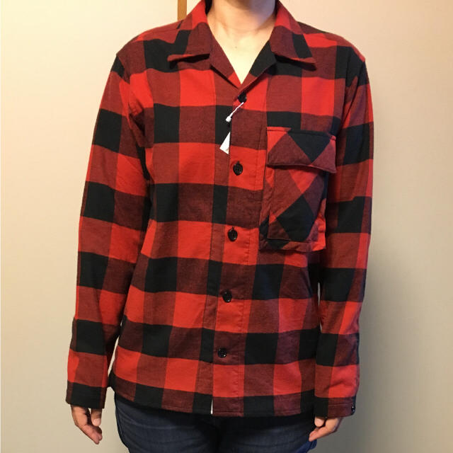 nanamica(ナナミカ)のナナミカ 赤 チェック シャツ レディースのジャケット/アウター(スタジャン)の商品写真