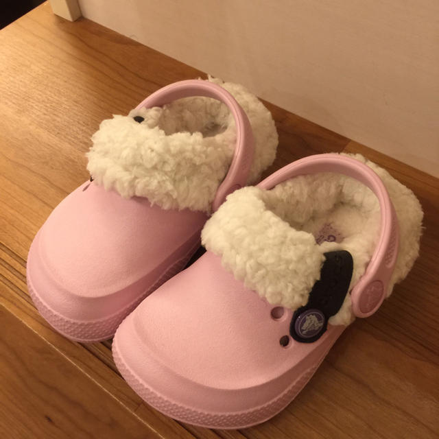 crocs(クロックス)の最終値下げ☆新品☆キッズsizeクロックス キッズ/ベビー/マタニティのベビー靴/シューズ(~14cm)(サンダル)の商品写真