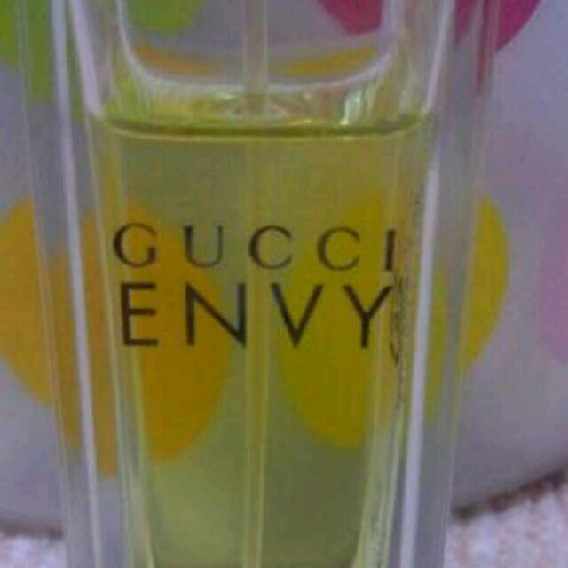 Gucci(グッチ)のGUCCI★香水ENVY コスメ/美容の香水(香水(女性用))の商品写真