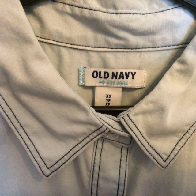 Old Navy(オールドネイビー)のグラデーションデニムシャツ レディースのトップス(シャツ/ブラウス(長袖/七分))の商品写真