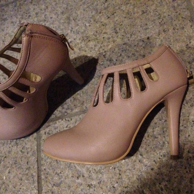 UNRELISH(アンレリッシュ)のピンク ブーツ レディースの靴/シューズ(ブーツ)の商品写真