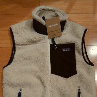 パタゴニア(patagonia)の新品2017年製　パタゴニア レトロ　ベスト　PATAGONIA VEST S(ベスト)