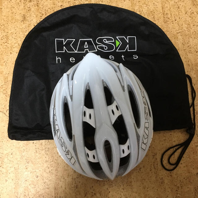 ７０８様専用  自転車ヘルメット  KASK VERTIGO 自動車/バイクのバイク(ヘルメット/シールド)の商品写真