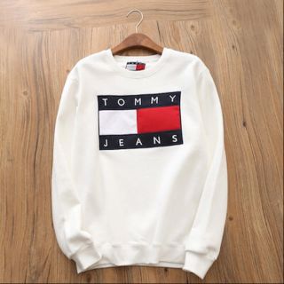 トミーヒルフィガー(TOMMY HILFIGER)のトミーヒルフィガー  トレーナー ホワイト M 新品未使用(トレーナー/スウェット)