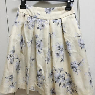 マジェスティックレゴン(MAJESTIC LEGON)の花柄スカート(ミニスカート)