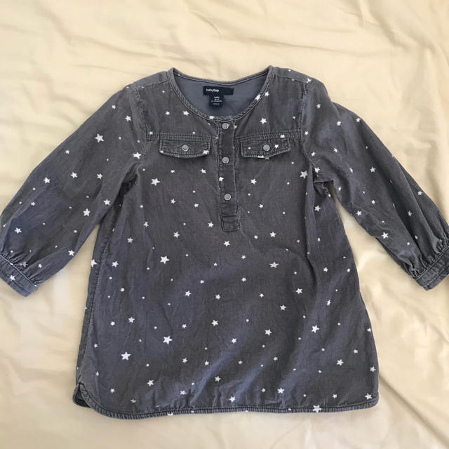 babyGAP(ベビーギャップ)のbabyGap ワンピース 90 キッズ/ベビー/マタニティのキッズ服女の子用(90cm~)(ワンピース)の商品写真