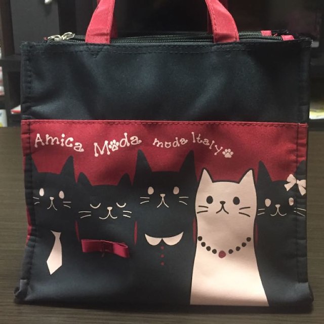 猫ちゃん手提げバッグ レディースのバッグ(ハンドバッグ)の商品写真