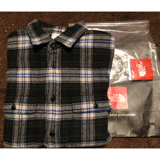 THE NORTH FACE(ザノースフェイス)の新作 ノースフェイス  シャツ XL ジャケット ダウン supreme好きに☆ メンズのジャケット/アウター(ダウンジャケット)の商品写真