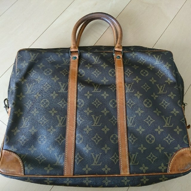 LOUIS VUITTON(ルイヴィトン)のルイヴィトン  書類バッグ メンズのバッグ(ビジネスバッグ)の商品写真