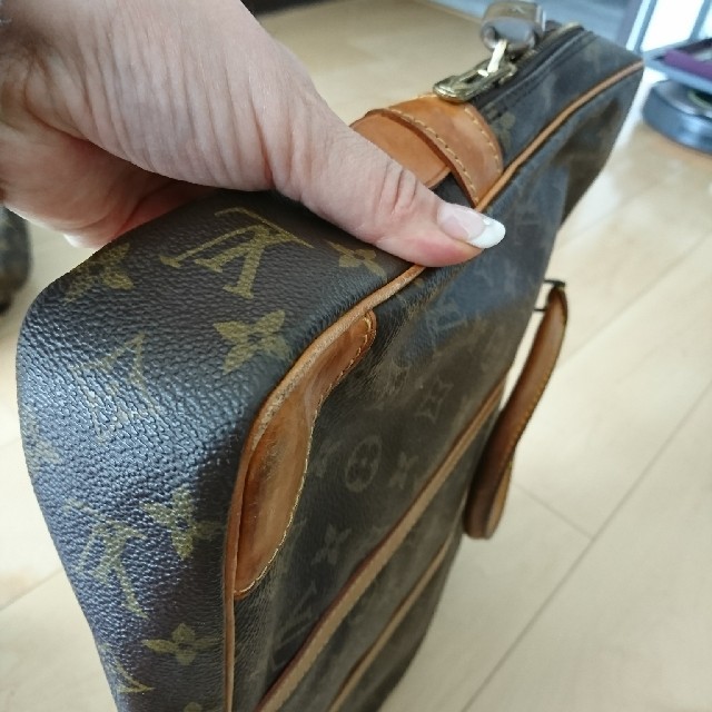 LOUIS VUITTON(ルイヴィトン)のルイヴィトン  書類バッグ メンズのバッグ(ビジネスバッグ)の商品写真