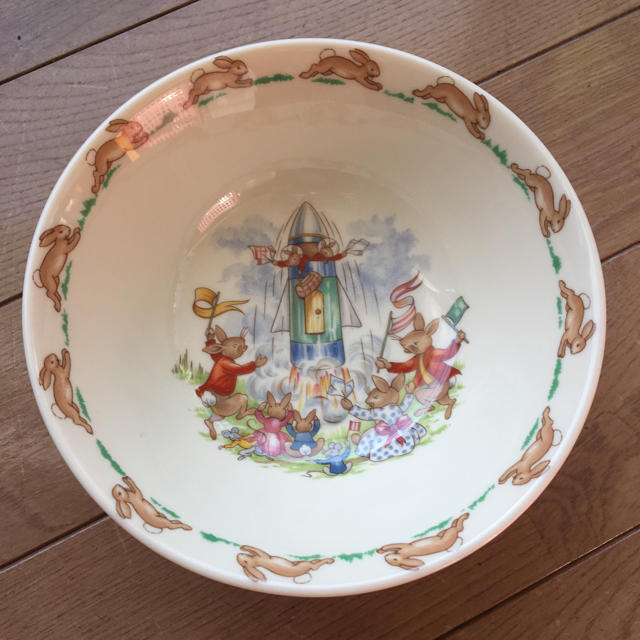 Royal Doulton - ピーターラビット ロイヤルドルトンの通販 by Royal Doulton - ピーターラビット ロイヤルドルトンの通販 by